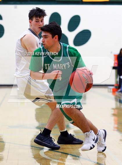 Thumbnail 3 in St. Mary's vs. Mountain View (Holiday Invitational Tournament) photogallery.