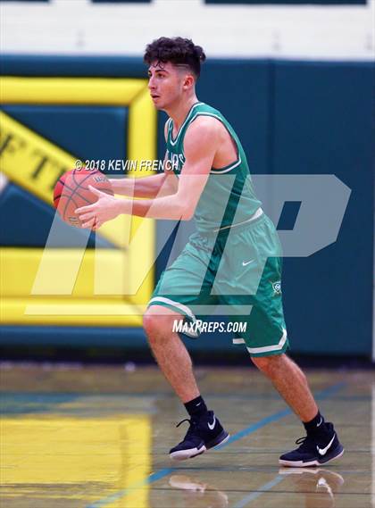 Thumbnail 3 in St. Mary's vs. Mountain View (Holiday Invitational Tournament) photogallery.