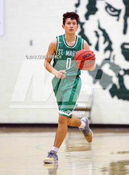 Thumbnail 2 in St. Mary's vs. Mountain View (Holiday Invitational Tournament) photogallery.