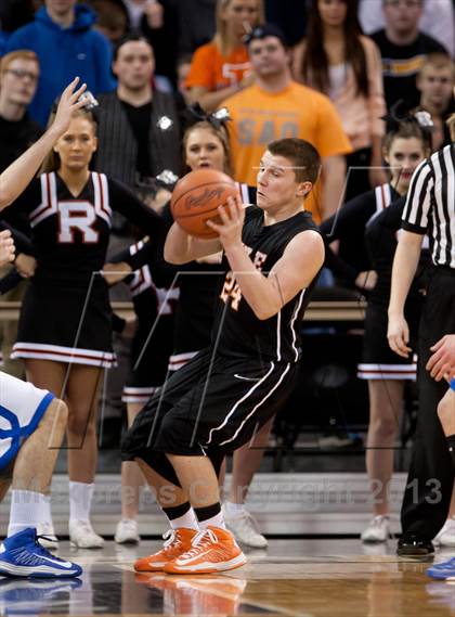 Thumbnail 3 in Ryle vs Covington Catholic (KHSAA Ninth Region) photogallery.