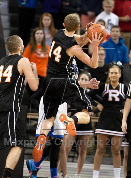 Thumbnail 1 in Ryle vs Covington Catholic (KHSAA Ninth Region) photogallery.