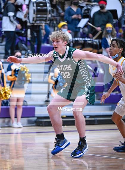 Thumbnail 2 in Skyline @ Mariner (4A District 1/2 Playoffs) photogallery.