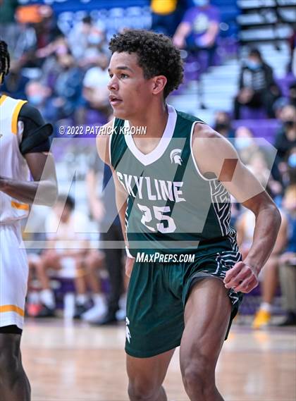 Thumbnail 1 in Skyline @ Mariner (4A District 1/2 Playoffs) photogallery.
