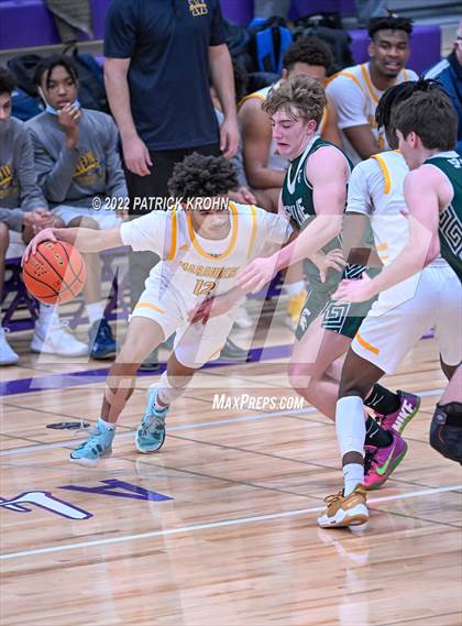 Thumbnail 2 in Skyline @ Mariner (4A District 1/2 Playoffs) photogallery.