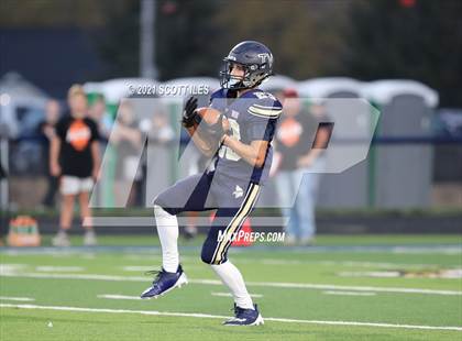 Thumbnail 3 in Amanda-Clearcreek @ Teays Valley photogallery.
