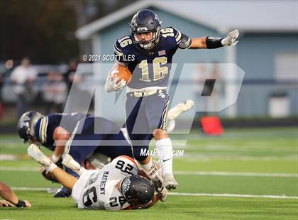 Thumbnail 1 in Amanda-Clearcreek @ Teays Valley photogallery.