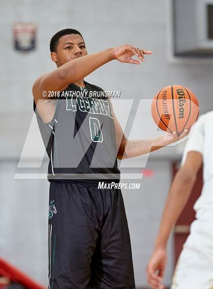 Thumbnail 1 in El Cerrito vs. Rosemont (Cordova Christmas Classic) photogallery.