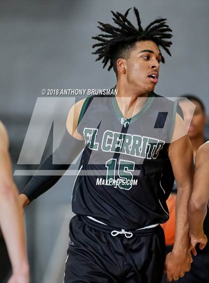 Thumbnail 2 in El Cerrito vs. Rosemont (Cordova Christmas Classic) photogallery.