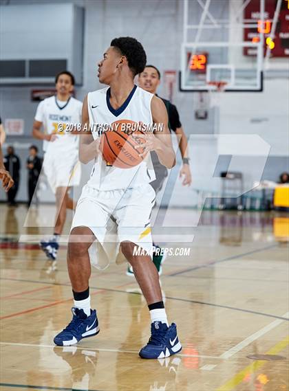 Thumbnail 1 in El Cerrito vs. Rosemont (Cordova Christmas Classic) photogallery.