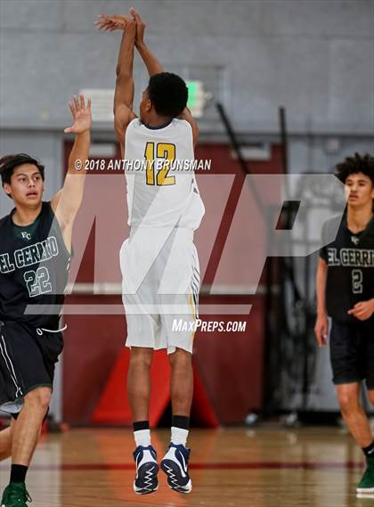 Thumbnail 1 in El Cerrito vs. Rosemont (Cordova Christmas Classic) photogallery.