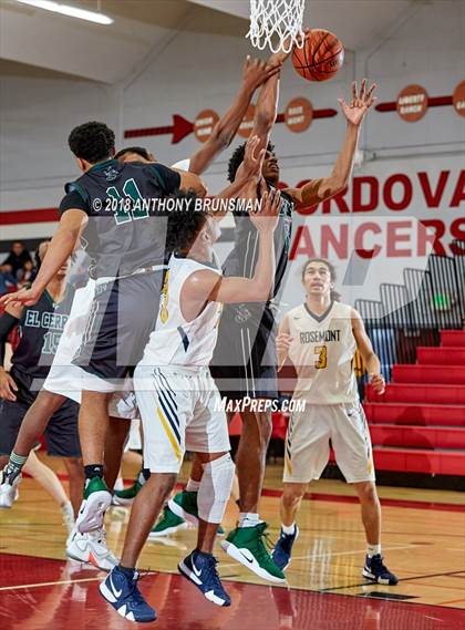 Thumbnail 2 in El Cerrito vs. Rosemont (Cordova Christmas Classic) photogallery.