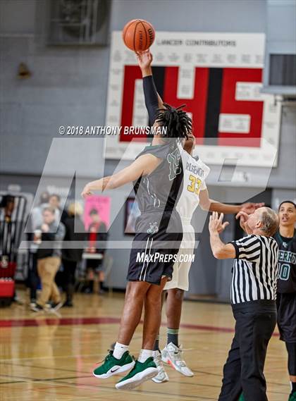 Thumbnail 1 in El Cerrito vs. Rosemont (Cordova Christmas Classic) photogallery.