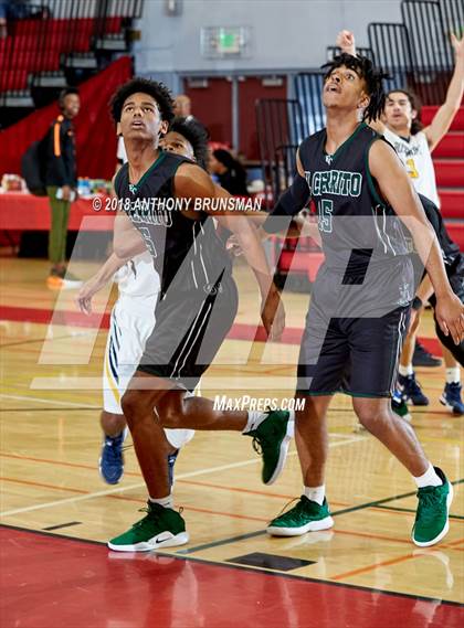 Thumbnail 1 in El Cerrito vs. Rosemont (Cordova Christmas Classic) photogallery.