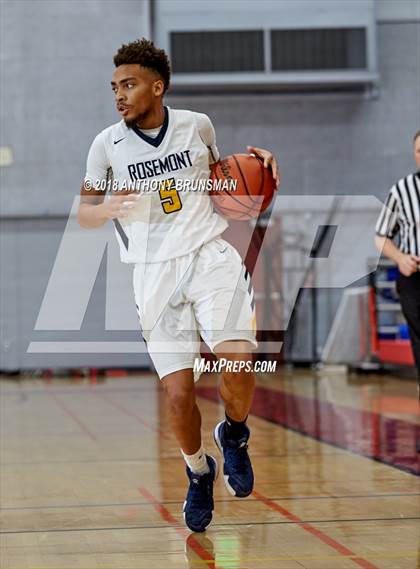 Thumbnail 3 in El Cerrito vs. Rosemont (Cordova Christmas Classic) photogallery.
