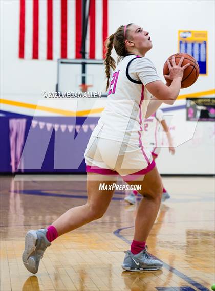Thumbnail 2 in Chaminade Julienne Catholic @ Bellbrook (Scrimmage) photogallery.