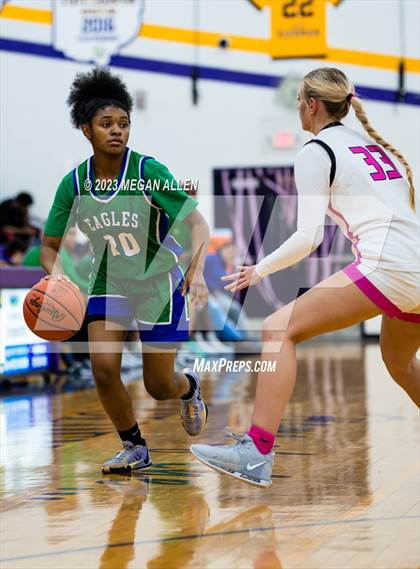 Thumbnail 1 in Chaminade Julienne Catholic @ Bellbrook (Scrimmage) photogallery.
