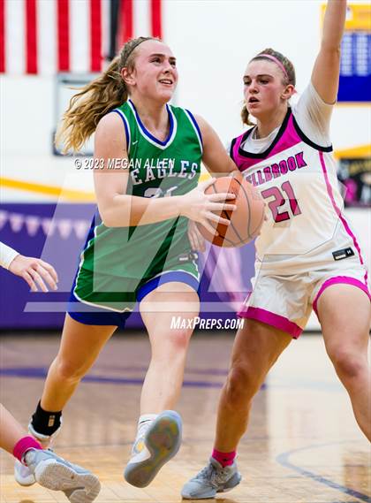 Thumbnail 3 in Chaminade Julienne Catholic @ Bellbrook (Scrimmage) photogallery.