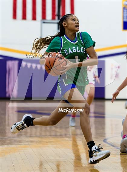 Thumbnail 1 in Chaminade Julienne Catholic @ Bellbrook (Scrimmage) photogallery.