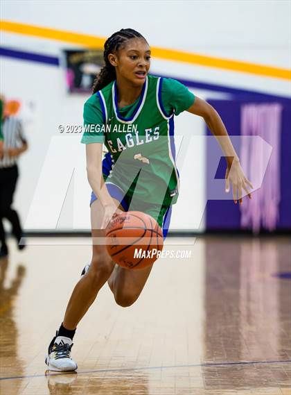Thumbnail 1 in Chaminade Julienne Catholic @ Bellbrook (Scrimmage) photogallery.