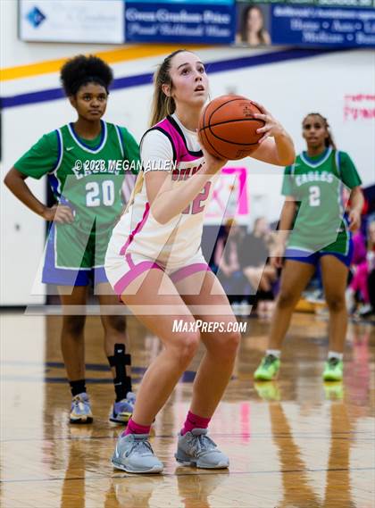 Thumbnail 3 in Chaminade Julienne Catholic @ Bellbrook (Scrimmage) photogallery.
