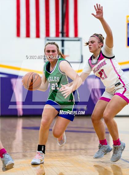 Thumbnail 2 in Chaminade Julienne Catholic @ Bellbrook (Scrimmage) photogallery.