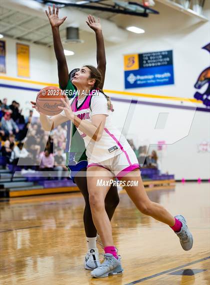 Thumbnail 1 in Chaminade Julienne Catholic @ Bellbrook (Scrimmage) photogallery.