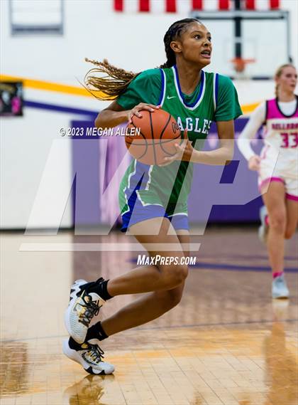 Thumbnail 3 in Chaminade Julienne Catholic @ Bellbrook (Scrimmage) photogallery.
