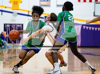 Thumbnail 2 in Chaminade Julienne Catholic @ Bellbrook (Scrimmage) photogallery.