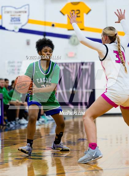 Thumbnail 3 in Chaminade Julienne Catholic @ Bellbrook (Scrimmage) photogallery.