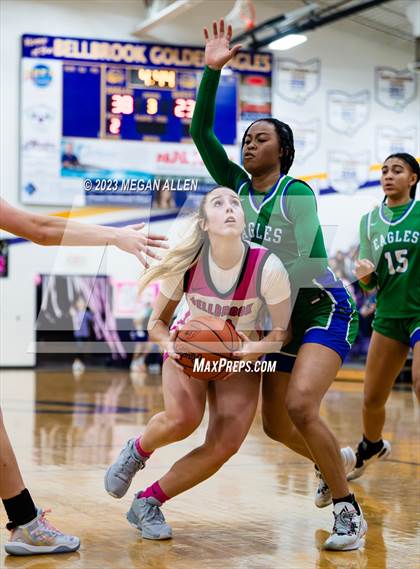 Thumbnail 2 in Chaminade Julienne Catholic @ Bellbrook (Scrimmage) photogallery.