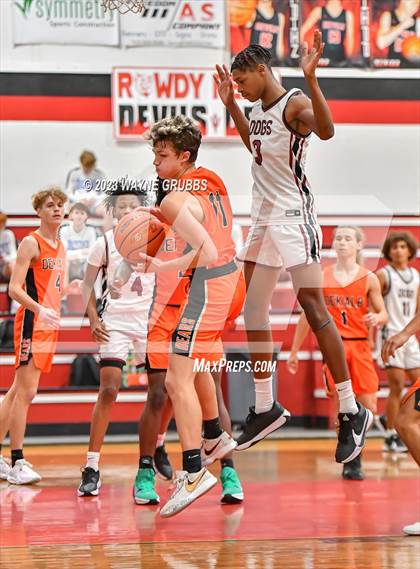 Thumbnail 3 in Jefferson vs. De Kalb (Titus County Throwdown) photogallery.