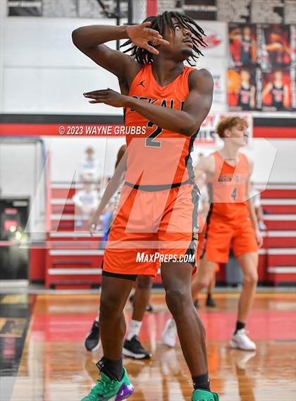 Thumbnail 3 in Jefferson vs. De Kalb (Titus County Throwdown) photogallery.