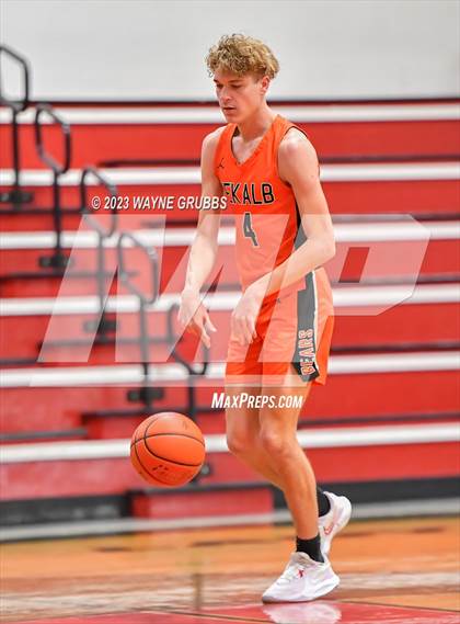 Thumbnail 2 in Jefferson vs. De Kalb (Titus County Throwdown) photogallery.