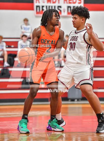 Thumbnail 3 in Jefferson vs. De Kalb (Titus County Throwdown) photogallery.
