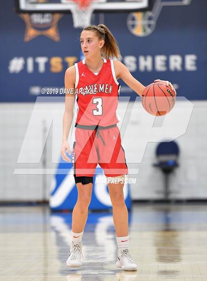 Thumbnail 3 in Fremont vs. American Fork (UHSAA 6A First Round) photogallery.