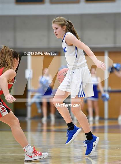 Thumbnail 2 in Fremont vs. American Fork (UHSAA 6A First Round) photogallery.