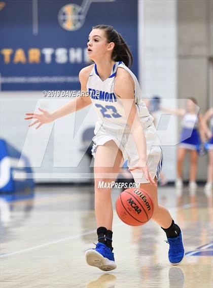 Thumbnail 2 in Fremont vs. American Fork (UHSAA 6A First Round) photogallery.