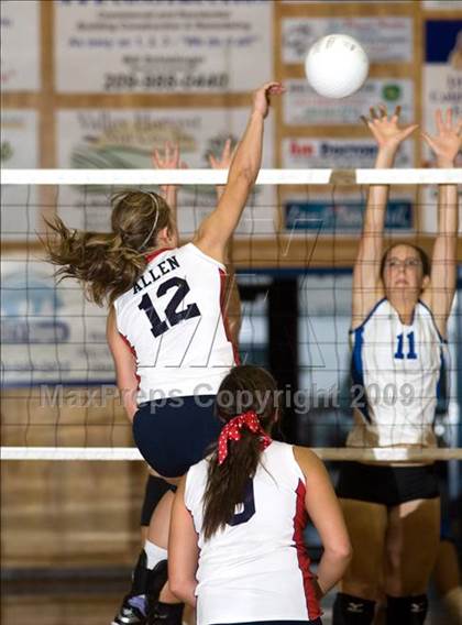 Thumbnail 1 in Amador @ Modesto Christian photogallery.