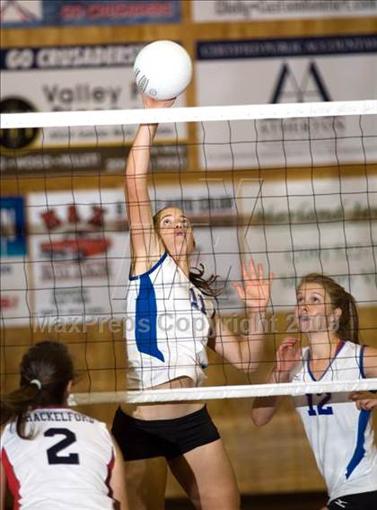 Thumbnail 3 in Amador @ Modesto Christian photogallery.