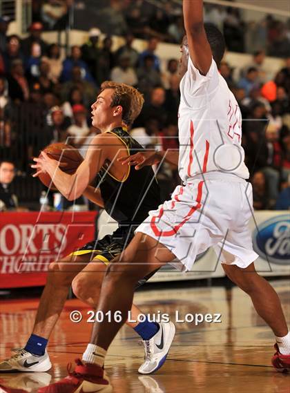 Thumbnail 3 in Serra vs. Notre Dame (CIF SS D4 Final)  photogallery.