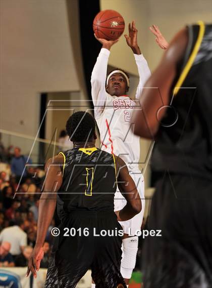 Thumbnail 3 in Serra vs. Notre Dame (CIF SS D4 Final)  photogallery.