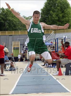 Thumbnail 2 in NCHSAA 2A State Championships (Boys Field Events) photogallery.