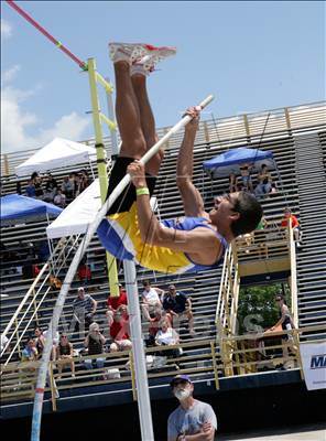 Thumbnail 1 in NCHSAA 2A State Championships (Boys Field Events) photogallery.