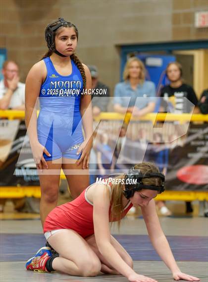 Thumbnail 2 in JV: Lincoln County vs Moapa Valley (Duels @ Moapa Valley) photogallery.