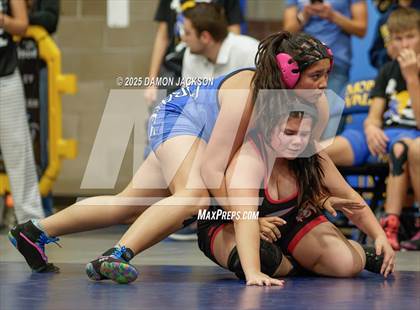 Thumbnail 1 in JV: Lincoln County vs Moapa Valley (Duels @ Moapa Valley) photogallery.