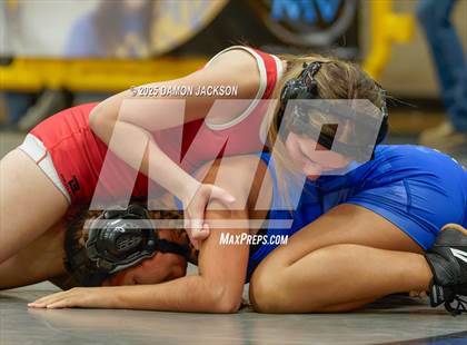 Thumbnail 2 in JV: Lincoln County vs Moapa Valley (Duels @ Moapa Valley) photogallery.