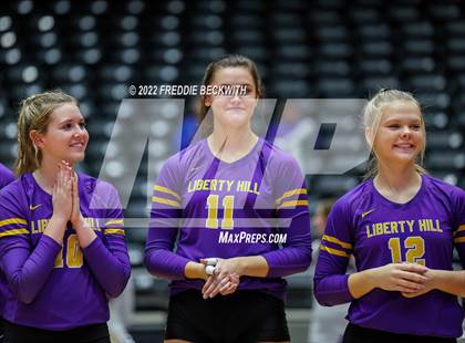 Thumbnail 3 in Liberty Hill vs. Reedy (UIL 5A Semifinal) photogallery.