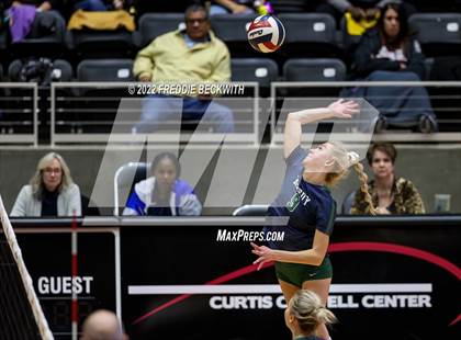 Thumbnail 1 in Liberty Hill vs. Reedy (UIL 5A Semifinal) photogallery.