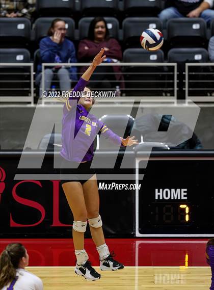 Thumbnail 2 in Liberty Hill vs. Reedy (UIL 5A Semifinal) photogallery.