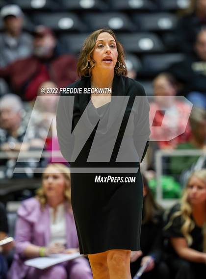 Thumbnail 2 in Liberty Hill vs. Reedy (UIL 5A Semifinal) photogallery.
